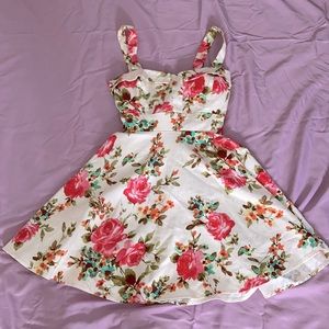 Varga Spring retro short floral dress - size Small
